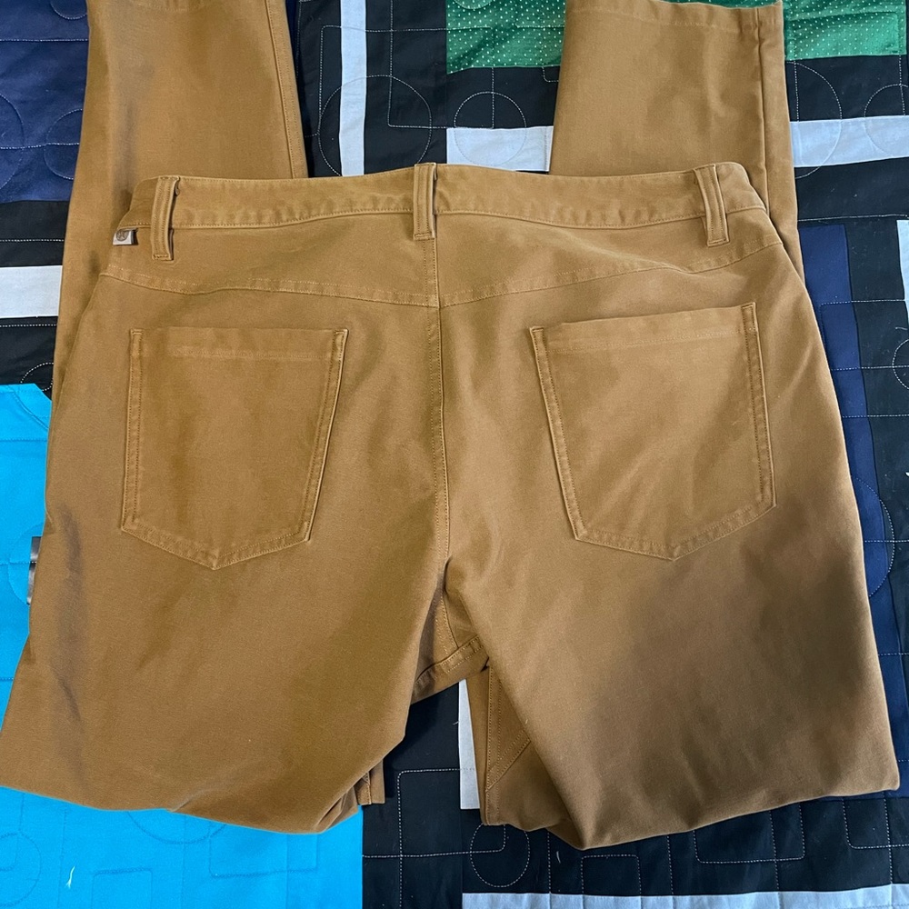 Lululemon pants